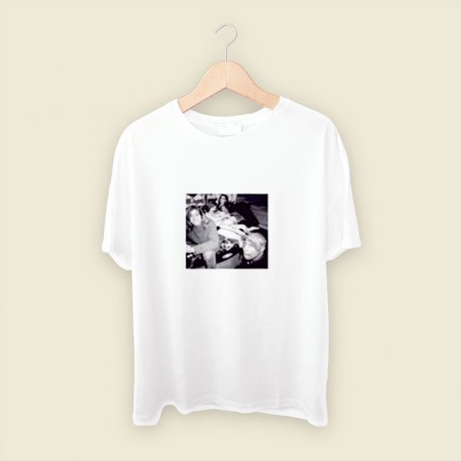 Kurt Cobain Nirvana 2pac Tupac Hanging With Girls Men T Shirt Style